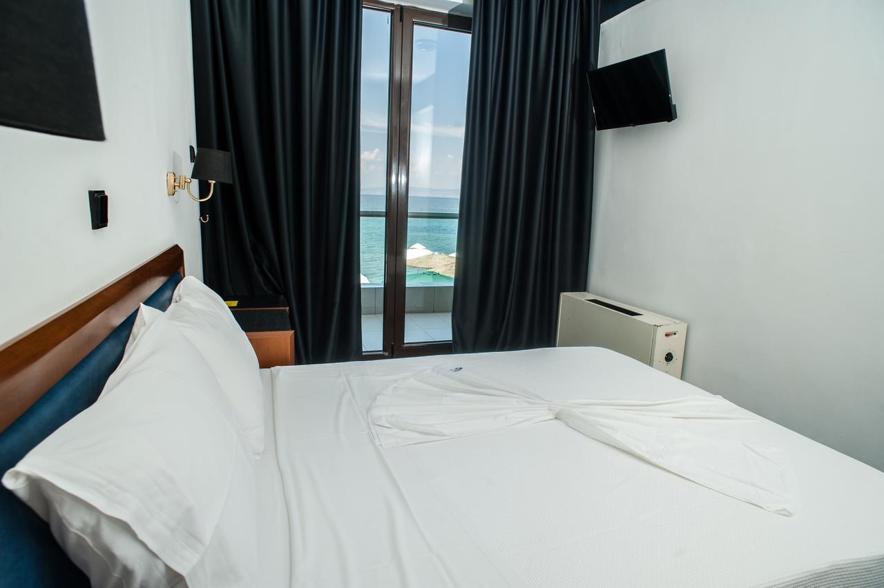Hotel Aigli Peraia  Bagian luar foto