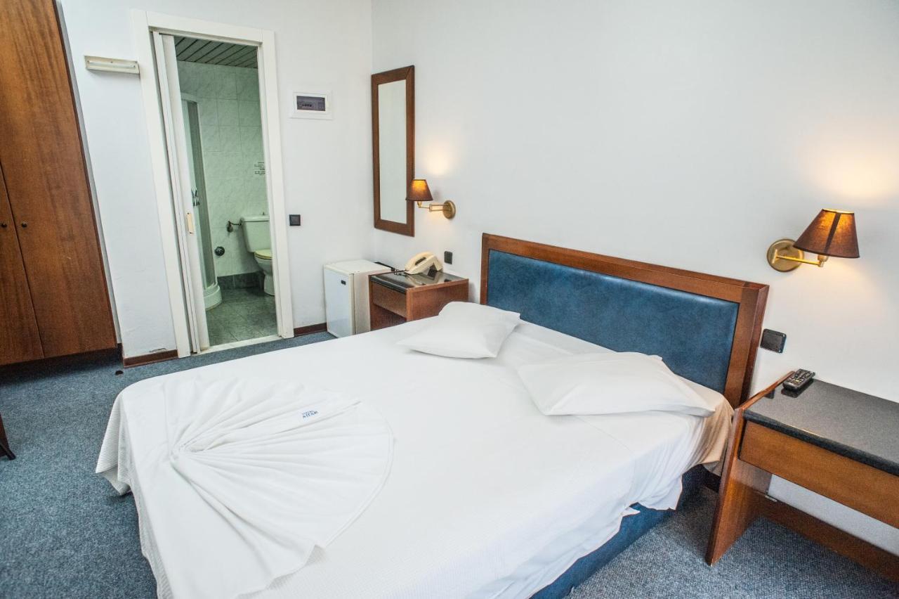 Hotel Aigli Peraia  Bagian luar foto