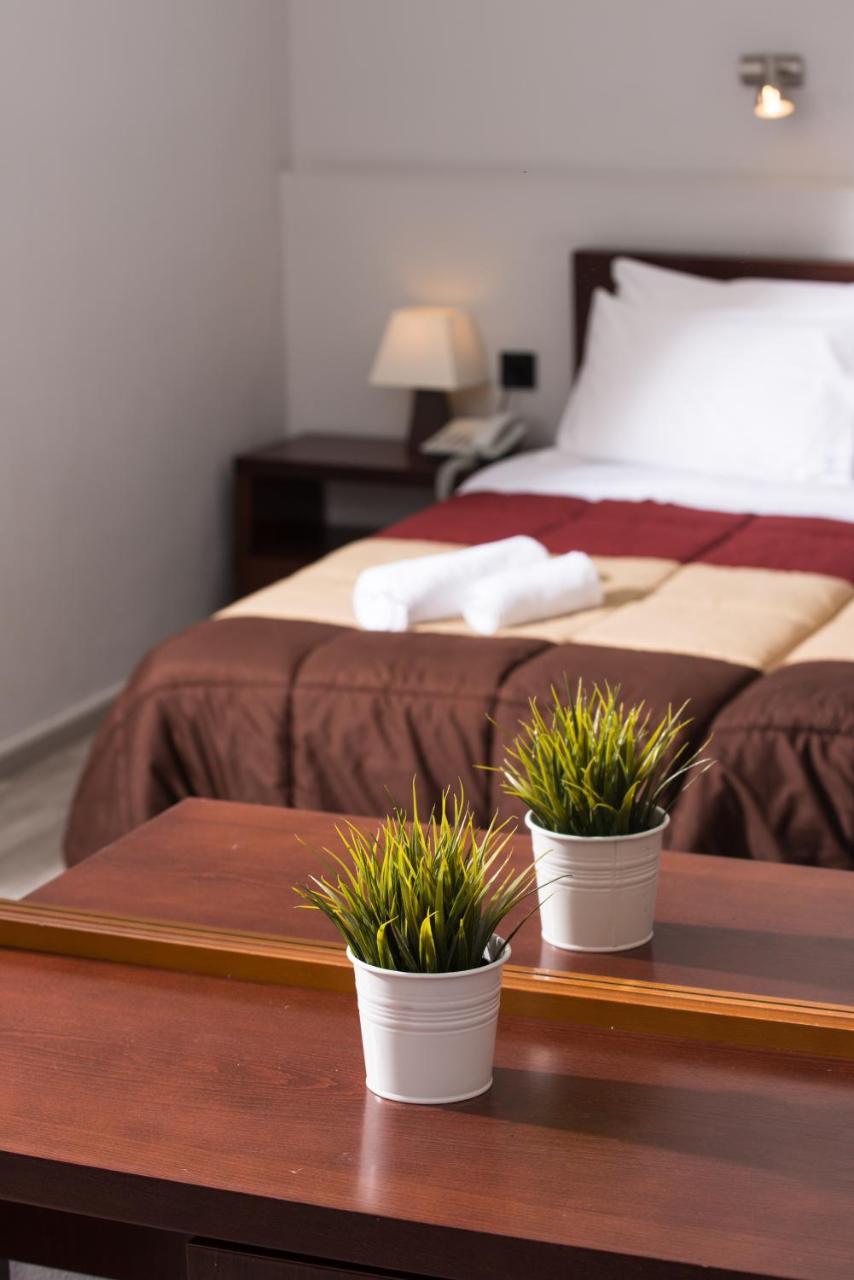 Hotel Aigli Peraia  Bagian luar foto