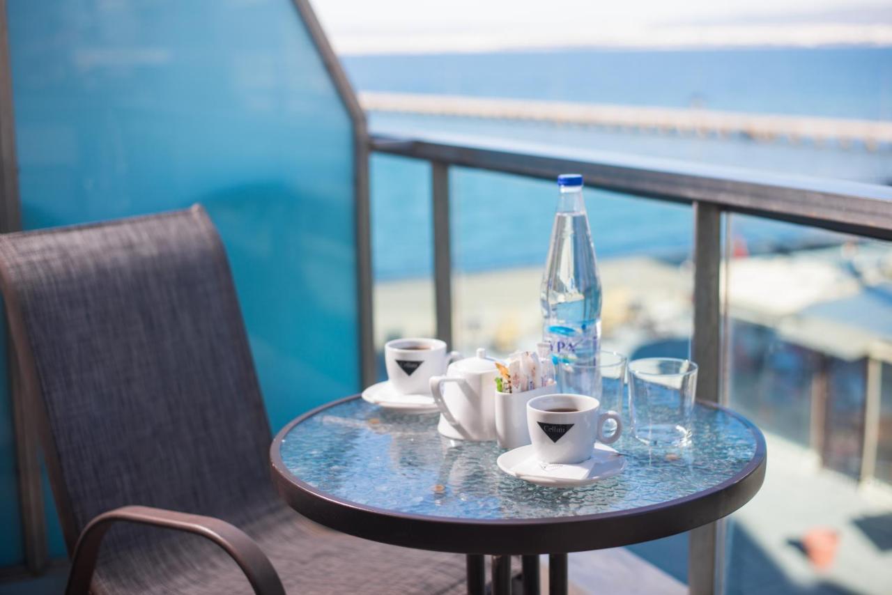 Hotel Aigli Peraia  Bagian luar foto