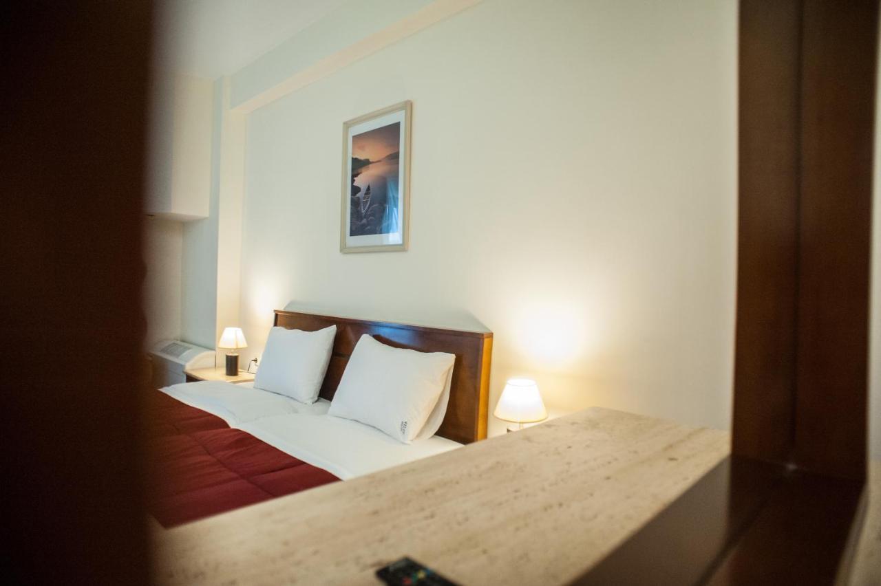Hotel Aigli Peraia  Bagian luar foto