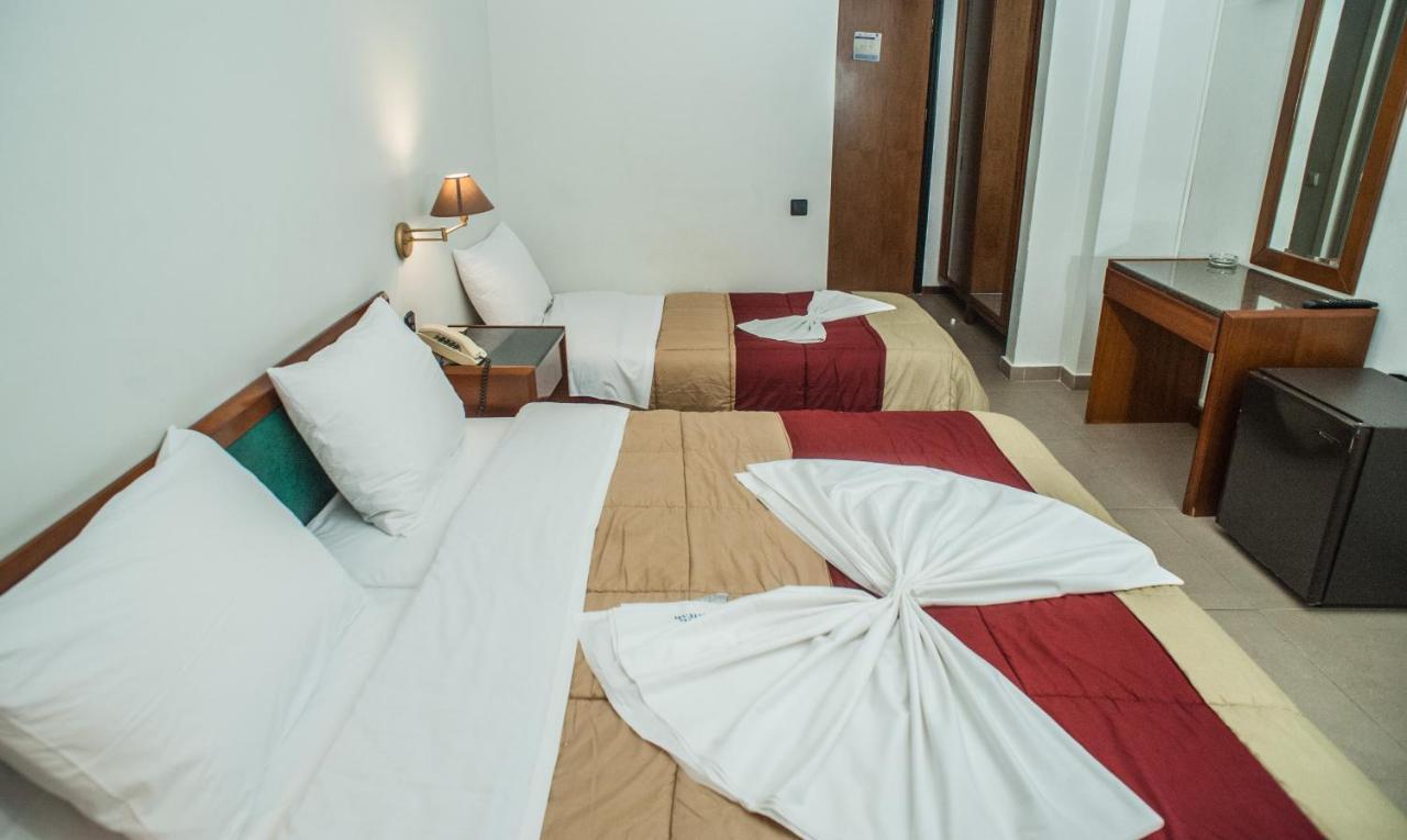 Hotel Aigli Peraia  Bagian luar foto